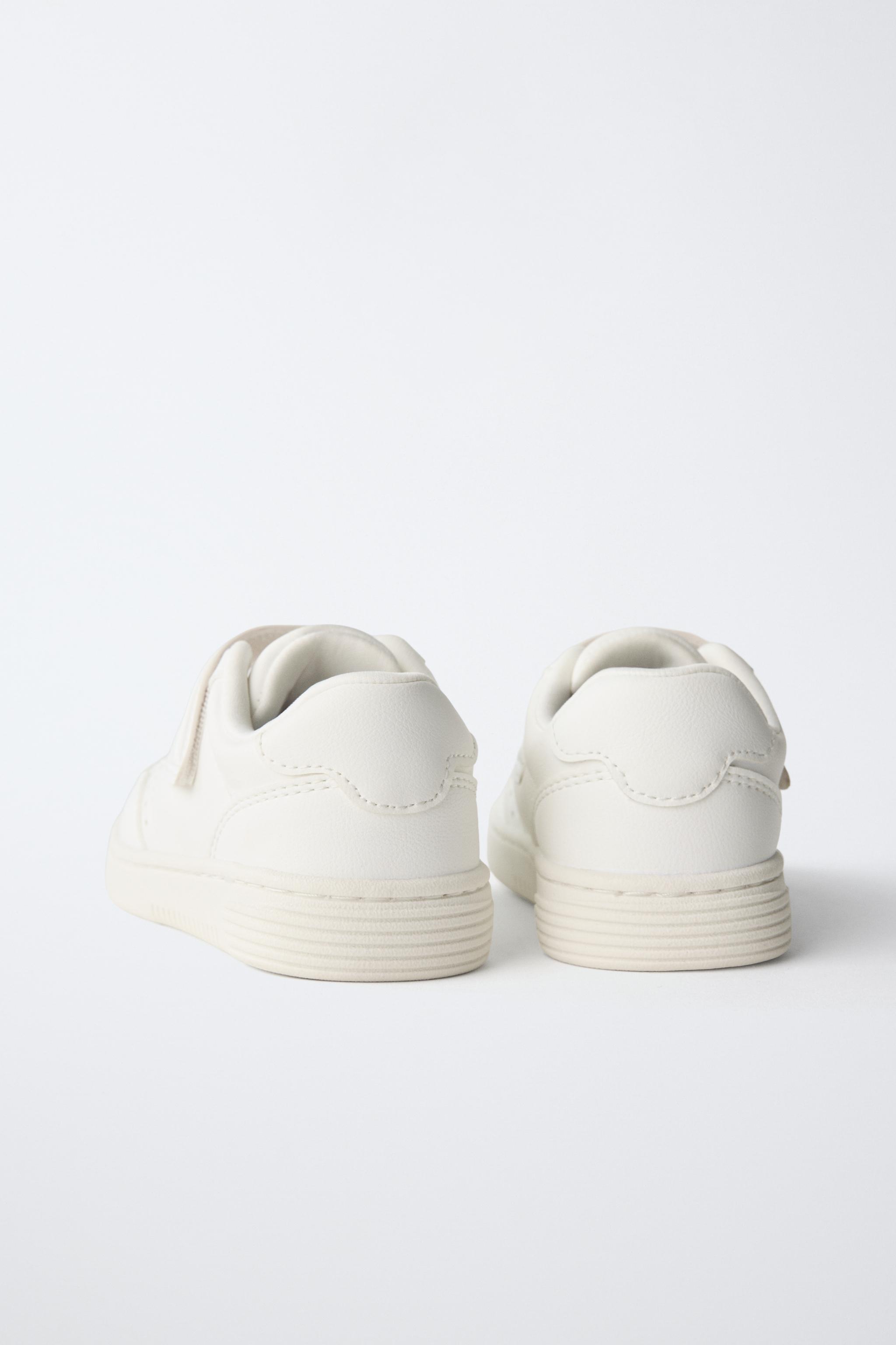 TENNIS ESSENTIELLE